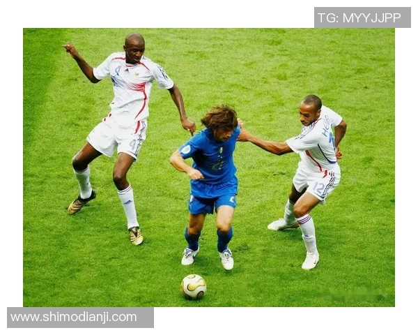 足球明星夺冠背后的故事与感动全纪录采访视频分享